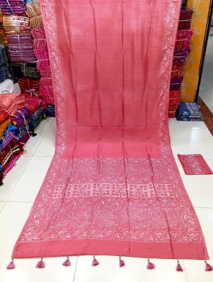 কুমিল্লা সিল্ক বাটিক শাড়ি